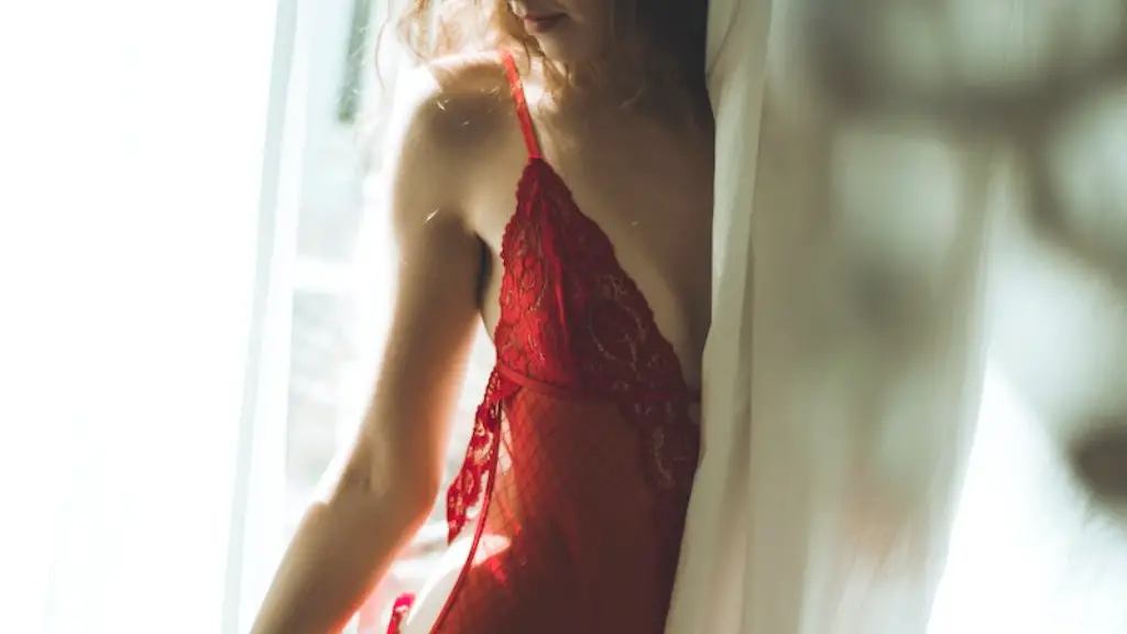 Who wore lingerie on bachelor?